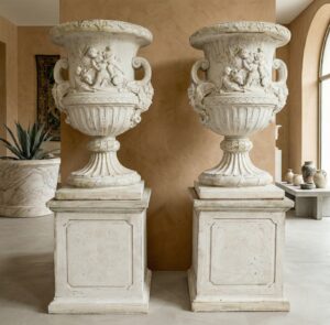 Set of two vases on a base 2,27 m