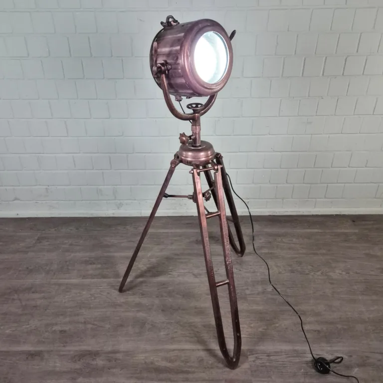 Tripod Lamp 1,44 m - 1,64 m - Image 3