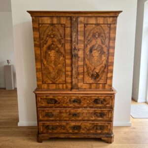 Cabinet Baroque 1760 Walnut