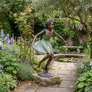 Statue Girl in Dress Bronze 0,80 m