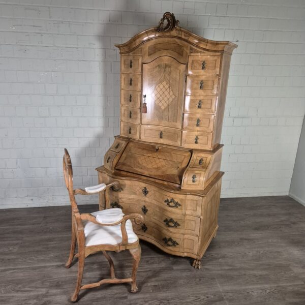 Tabernacle Secretary Baroque 1770 Walnut - Image 3