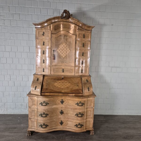 Tabernacle Secretary Baroque 1770 Walnut - Image 2