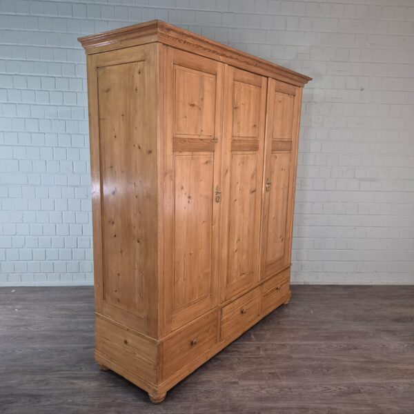 Wardrobe Jugendstil 1900 Pine