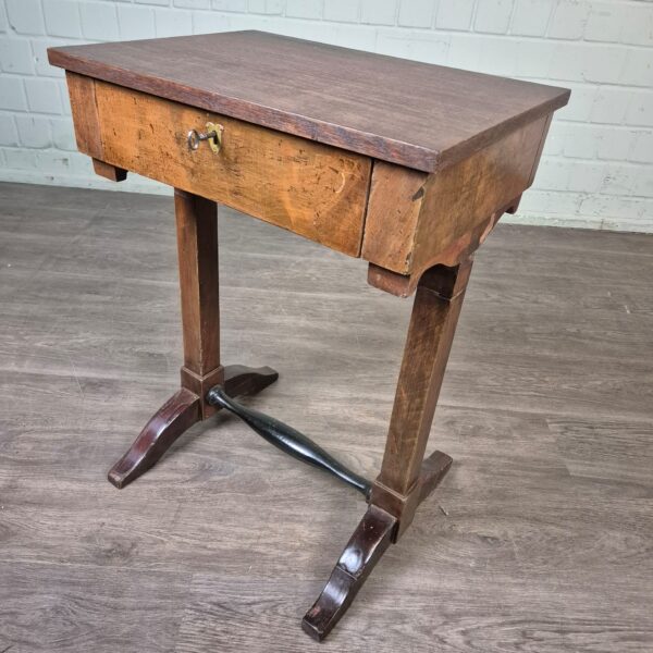 Sewing Table Biedermeier 1830 Walnut