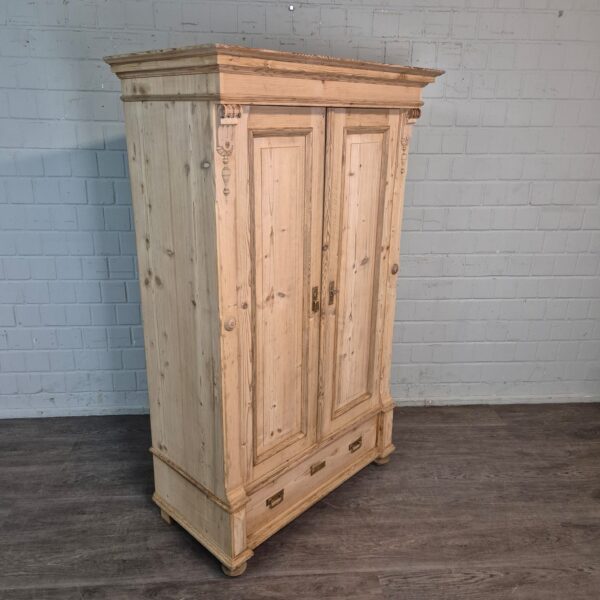 Wardrobe Gründerzeit 1880 Pine