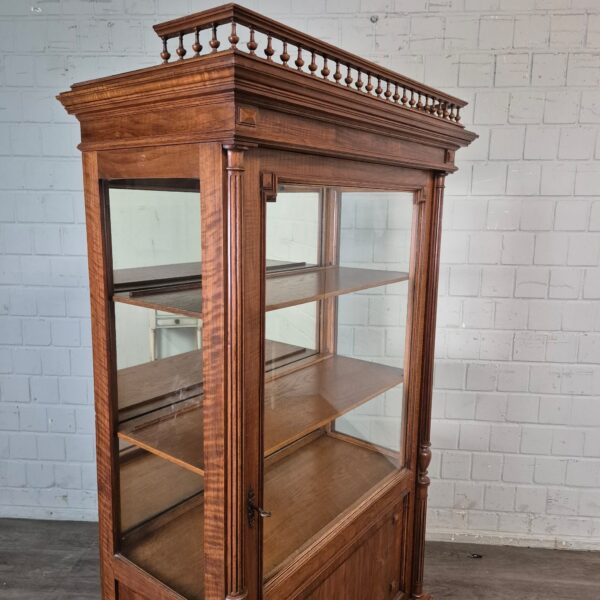 Display Case Gründerzeit 1880 Walnut - Image 4