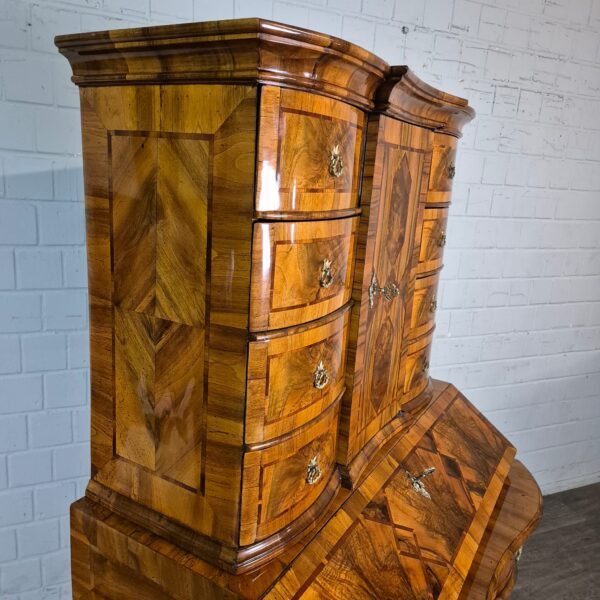 Tabernacle Secretary Baroque 1780 Walnut - Image 4