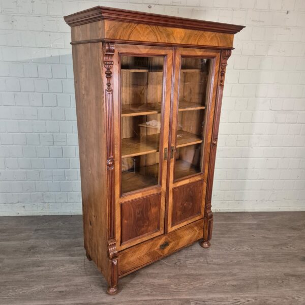 Bookcase Gründerzeit 1880 Walnut
