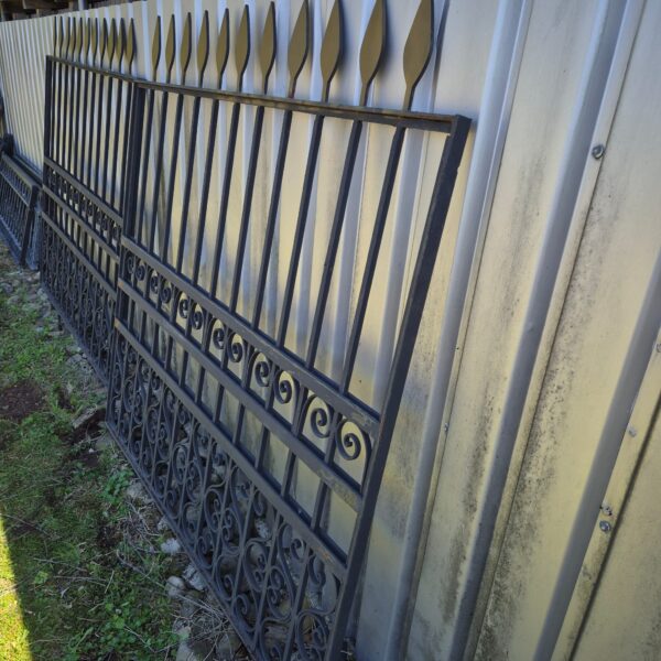 Garden Fence Steel 1,80 m - Image 3