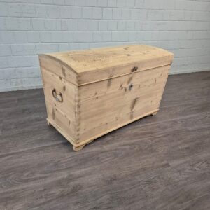 Chest Gründerzeit 1880 Pine