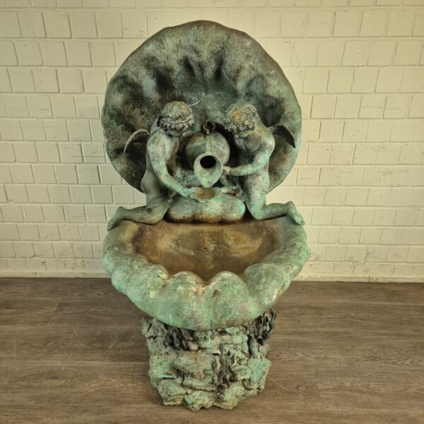 Water Feature "Schell" Bronze 1,53 m