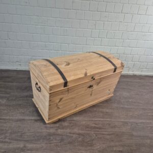 Chest Gründerzeit 1880 Pine