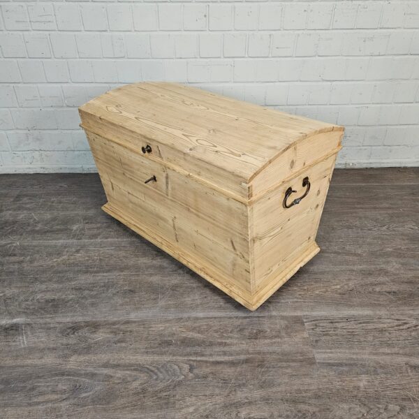 Chest Jugendstil 1910 Pine - Image 4