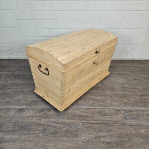 Chest Jugendstil 1910 Pine