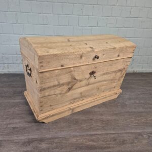 Chest Gründerzeit 1880 Pine