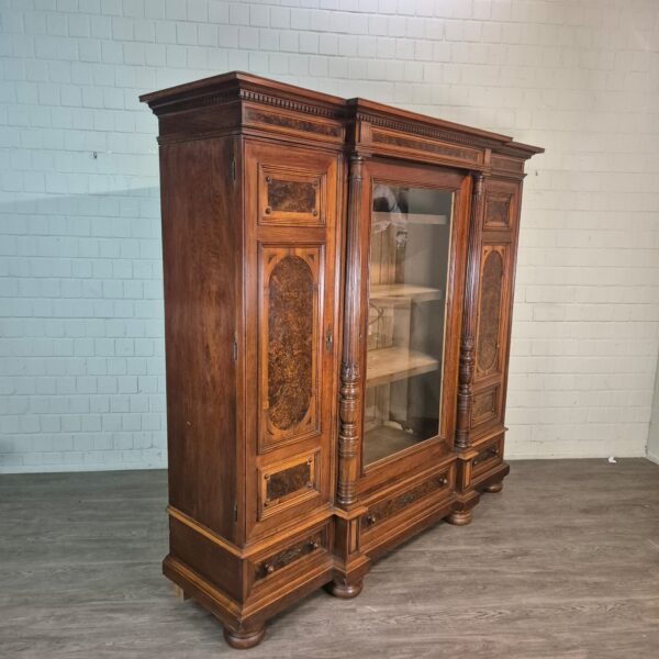Bookcase Gründerzeit 1880 Walnut