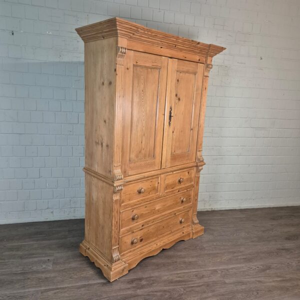Wardrobe Gründerzeit 1880 Pine