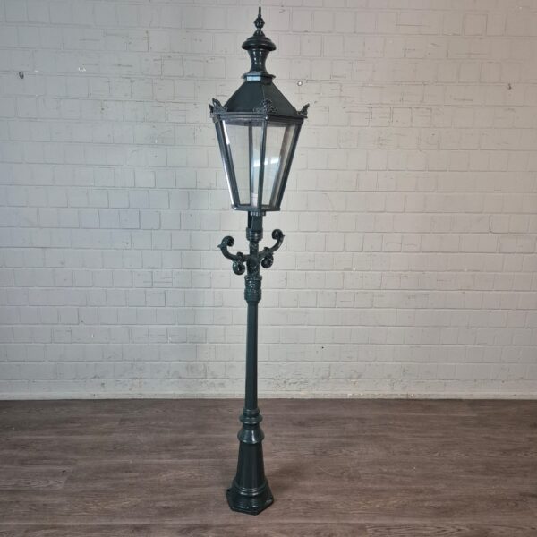 Lantern Garden Light Aluminium Green 2.20 m