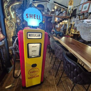 Wayne 50s Shell Petrol Pump