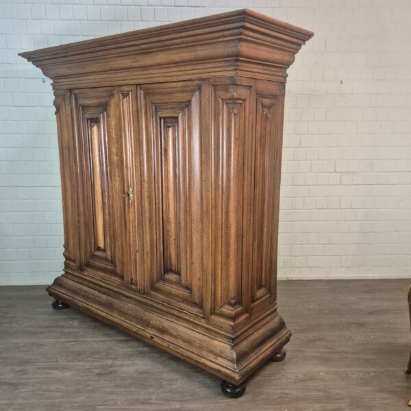 Frankfurt Wardrobe Baroque 1780 Oak - Image 3