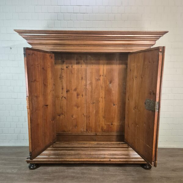 Frankfurt Wardrobe Baroque 1780 Oak - Image 15