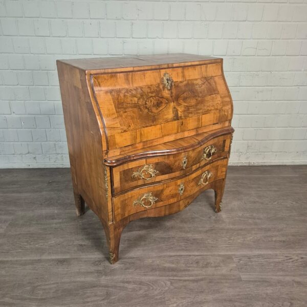 Secretary Barock 1780 Walnut