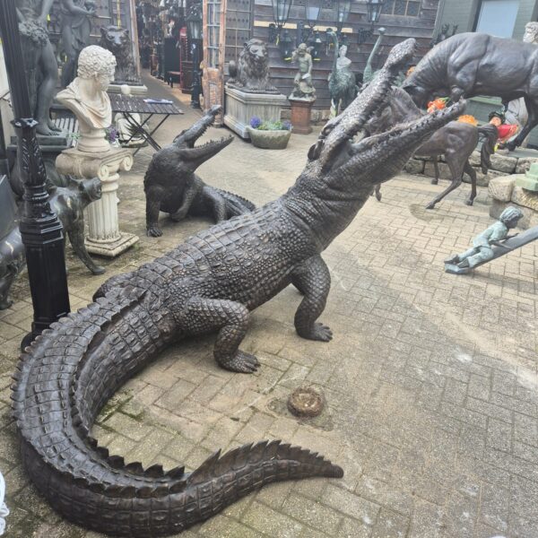 Statue Crocodile Bronze 2,10 m