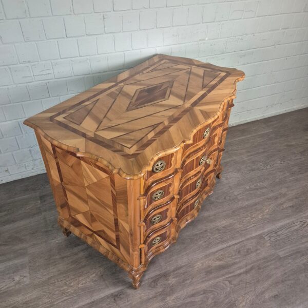 Chest of Drawers Baroque 1780 Walnut