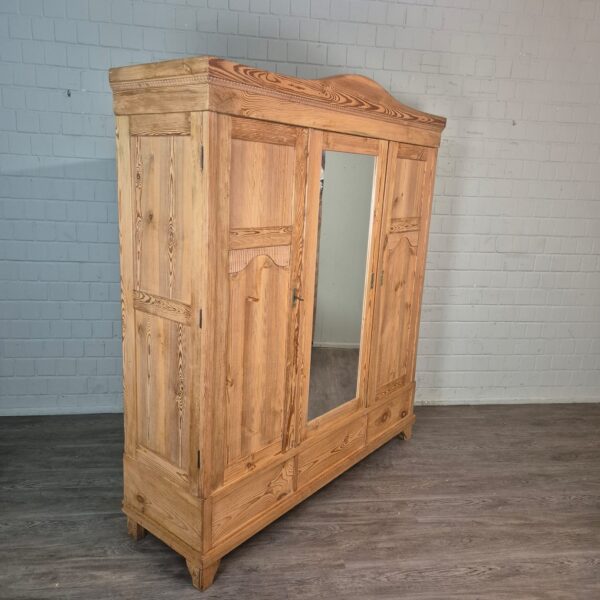 Wardrobe Jugendstil 1910 Pine