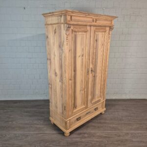 Wardrobe Gründerzeit 1880 Pine