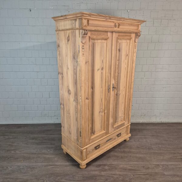 Wardrobe Gründerzeit 1880 Pine