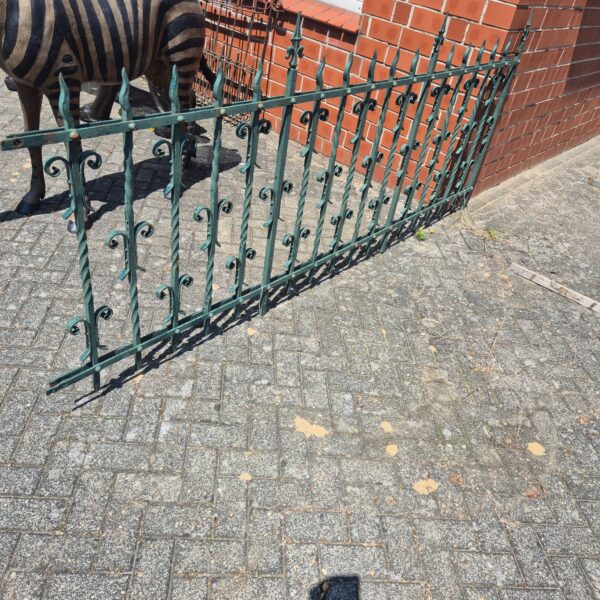 Fencing Garden Fence Gründerzeit 1880 Wrought Iron 21.00 m - Image 7