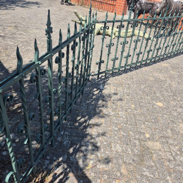 Fencing Garden Fence Gründerzeit 1880 Wrought Iron 21.00 m - Image 3