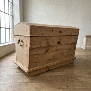 Chest Gründerzeit 1880 Pine