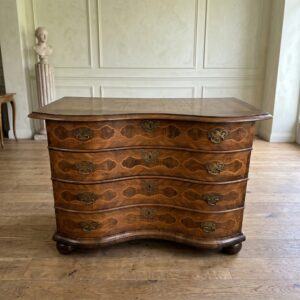 Chest of Drawers Baroque 1770 Walnut