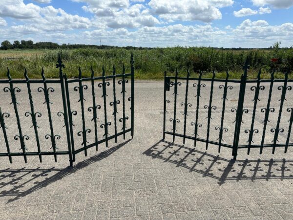 Fencing Garden Fence Gründerzeit 1880 Wrought Iron 21.00 m - Image 15