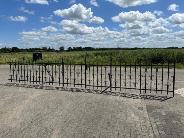 Fencing Garden Fence Gründerzeit 1880 Wrought Iron 21.00 m - Image 17