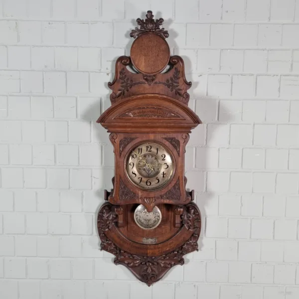 Hanging clocks