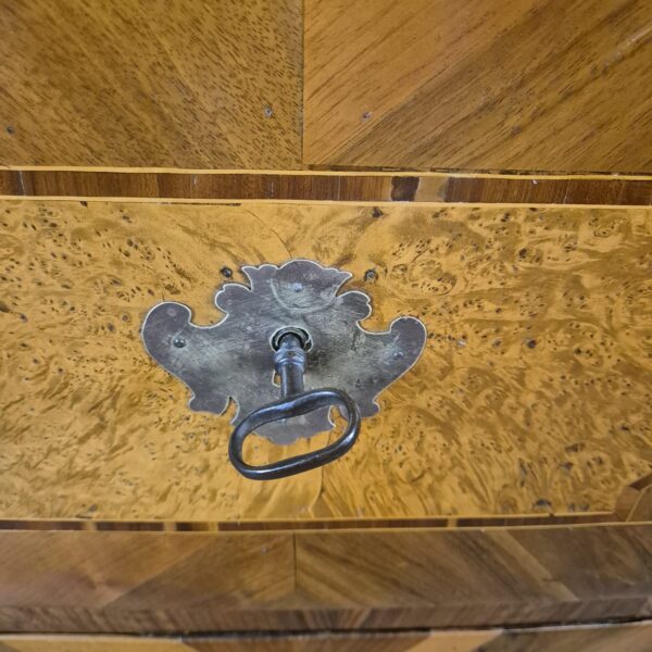 Chest of Drawers Baroque 1770 Walnut - Image 7