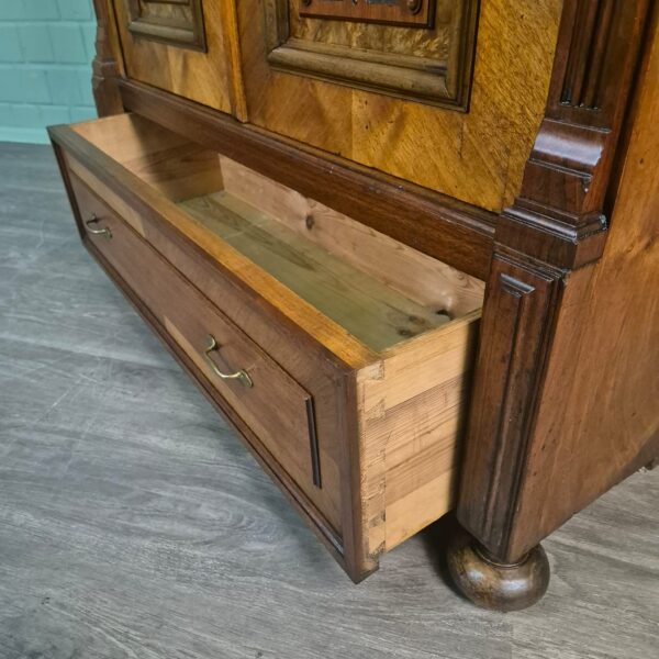 Display Case Jugendstil 1900 Walnut - Image 15