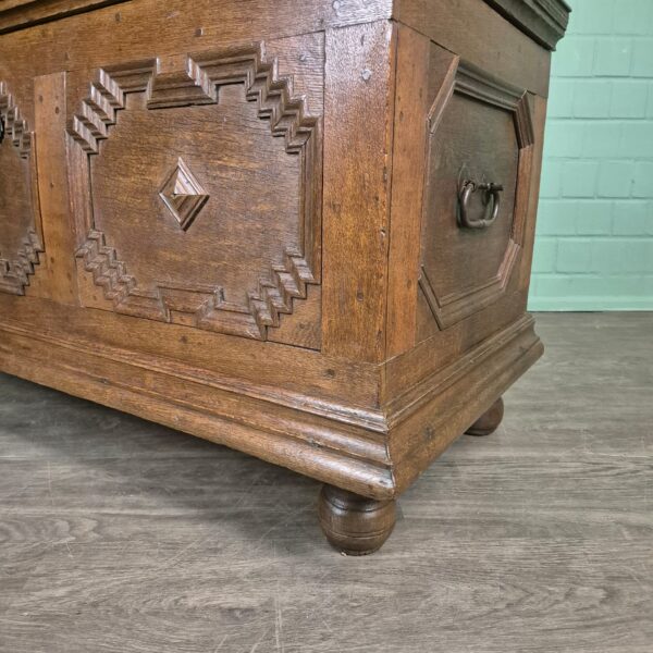 Chest Baroque 1760 Oak - Image 9