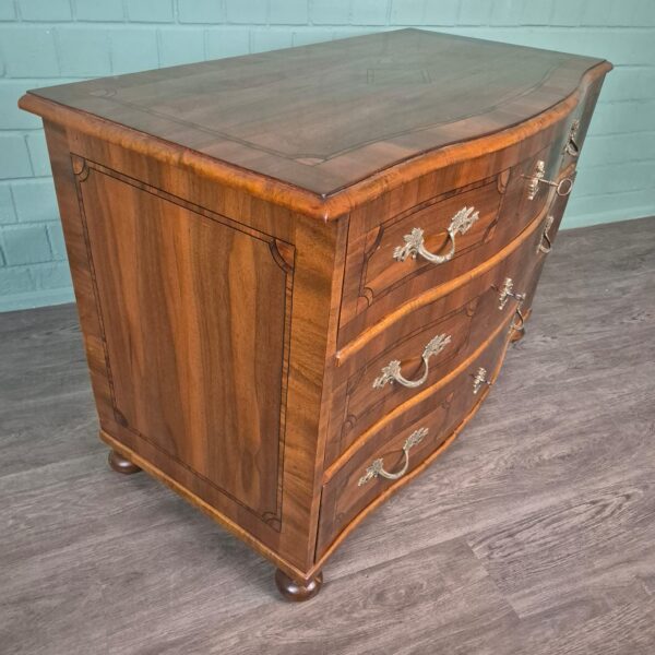 Chest of Drawers Baroque 1770 Walnut - Image 3