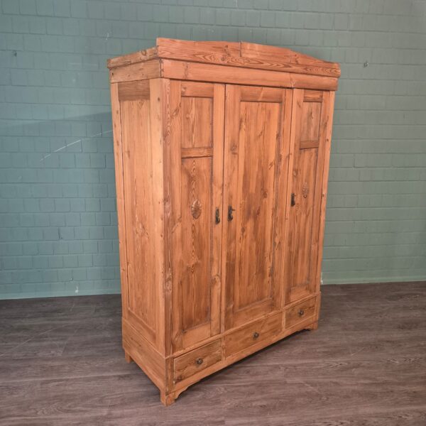 Wardrobe Jugendstil 1900 Pine