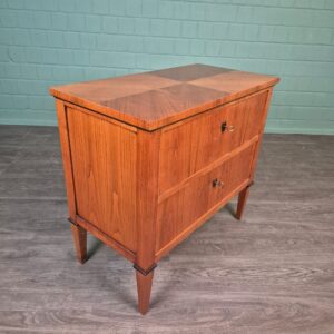 Dresser Cherry Veneer 0,84 m