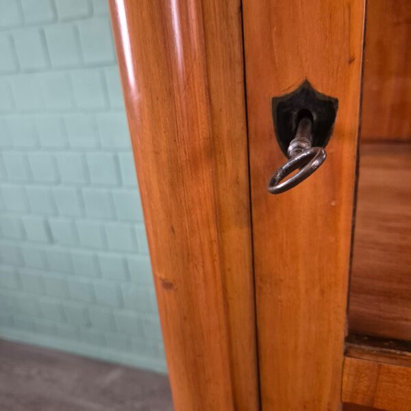 Display Cabinet Biedermeier 1820 Cherry Wood - Image 13