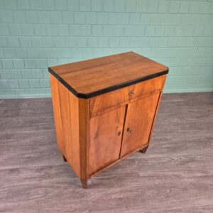 Cabinet Biedermeier 1825 Cherry Wood
