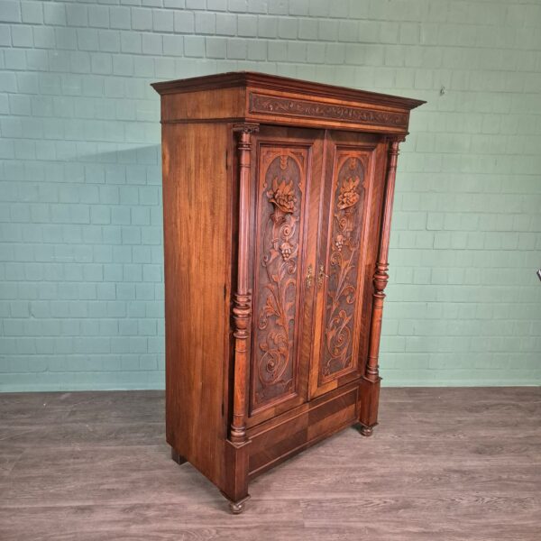 Wardrobe Gründerzeit 1880 Walnut