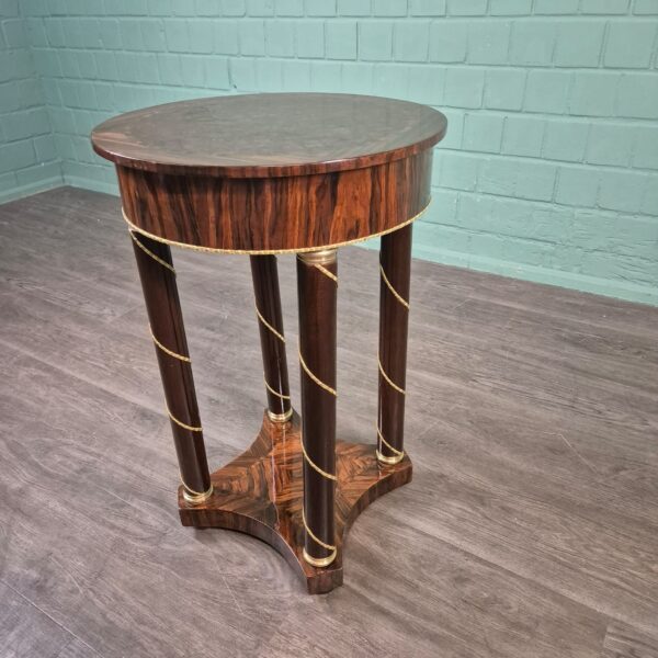 Table Walnut Ø 0,47 m - Image 6
