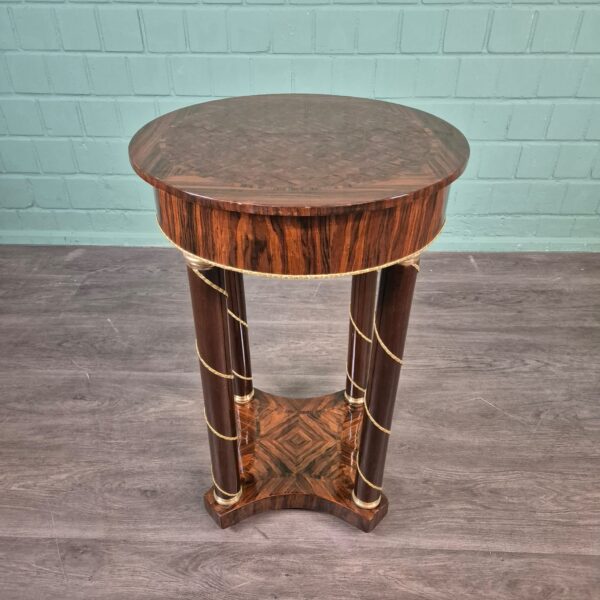 Table Walnut Ø 0,47 m - Image 2