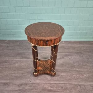 Table Walnut Ø 0,47 m